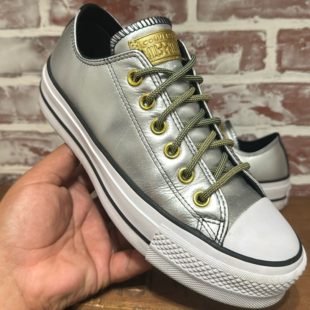 Converse Metallic Low Top Platform Sneakers Women’s Sz 7